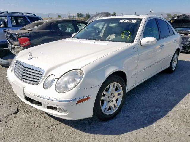 WDBUF65J93A355749 - 2003 MERCEDES-BENZ E 320 WHITE photo 2