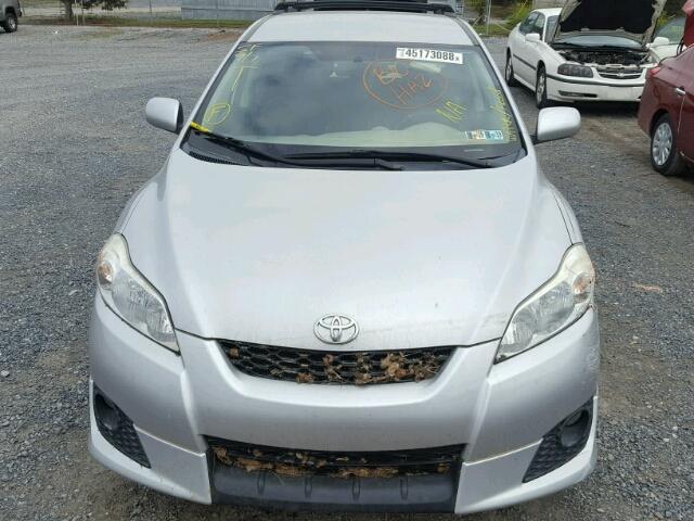 2T1KU4EEXAC371232 - 2010 TOYOTA COROLLA MA SILVER photo 9