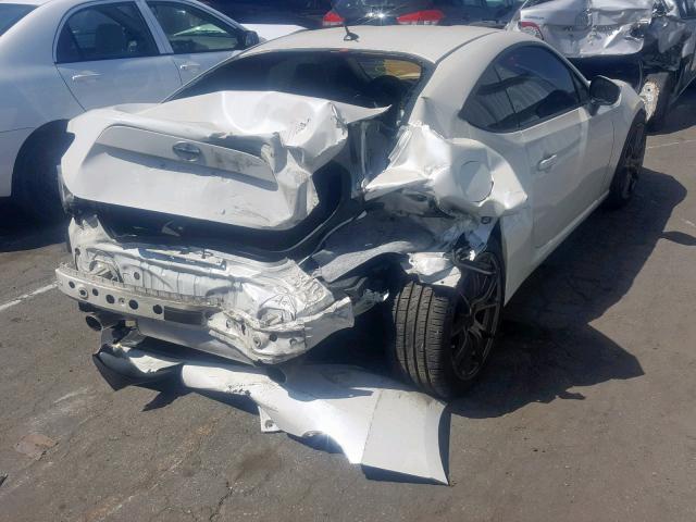 JF1ZNAA19D1727570 - 2013 TOYOTA SCION FR-S WHITE photo 4