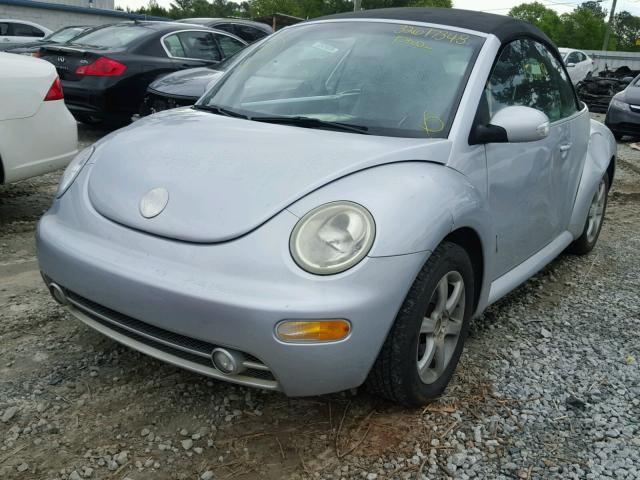 3VWCD31Y64M336761 - 2004 VOLKSWAGEN NEW BEETLE SILVER photo 2