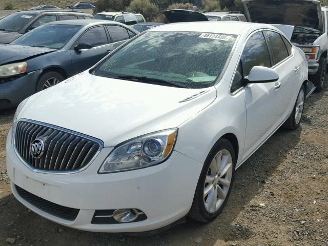 1G4PR5SK3E4177069 - 2014 BUICK VERANO CON WHITE photo 2