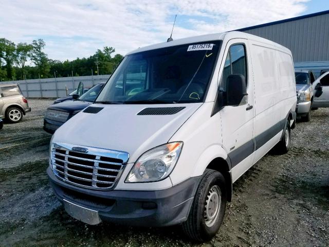 WDYPE7CC8D5749866 - 2013 FREIGHTLINER SPRINTER 2 WHITE photo 2