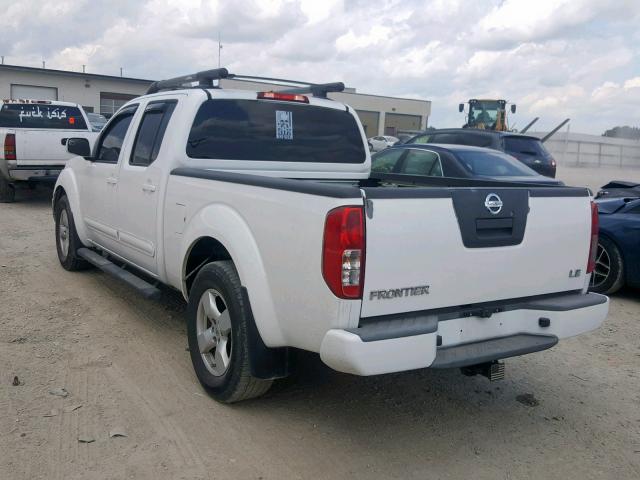 1N6AD09U78C448564 - 2008 NISSAN FRONTIER C WHITE photo 3