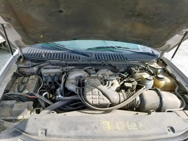 5LMFU27RX4LJ31299 - 2004 LINCOLN NAVIGATOR SILVER photo 7