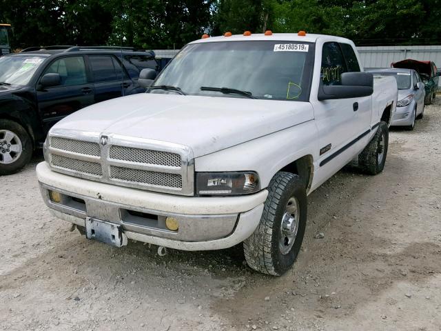 1B7KC2365WJ237999 - 1998 DODGE RAM 2500 WHITE photo 2