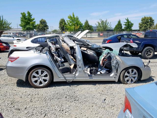 JH4KB2F62AC001370 - 2010 ACURA RL SILVER photo 9