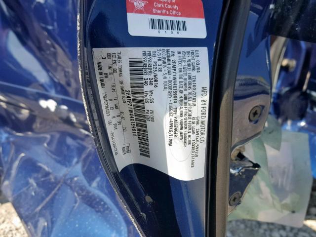 2FAFP71W44X159814 - 2004 FORD CROWN VICT BLUE photo 10