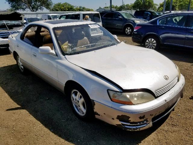 JT8VK13T4P0211397 - 1993 LEXUS ES 300 WHITE photo 1