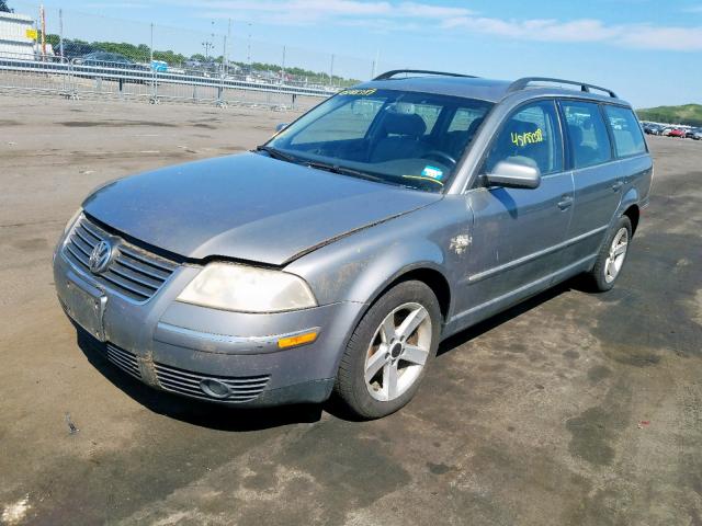 WVWYH63B44E117763 - 2004 VOLKSWAGEN PASSAT GLX GRAY photo 2