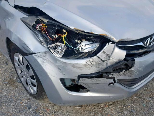 5NPDH4AE9BH020006 - 2011 HYUNDAI ELANTRA GL SILVER photo 9