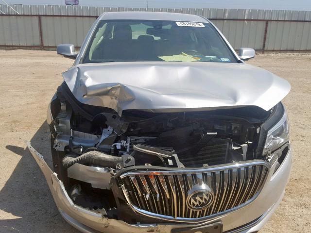 1G4GB5G33FF337589 - 2015 BUICK LACROSSE SILVER photo 9