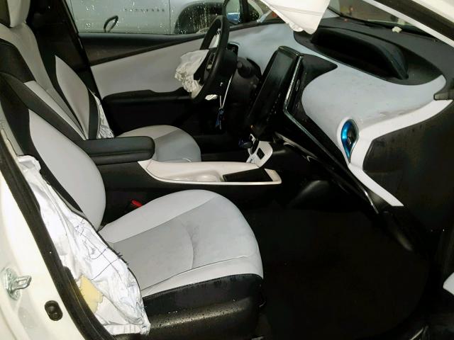 JTDKARFP6H3006202 - 2017 TOYOTA PRIUS PRIM 白色 照片 5