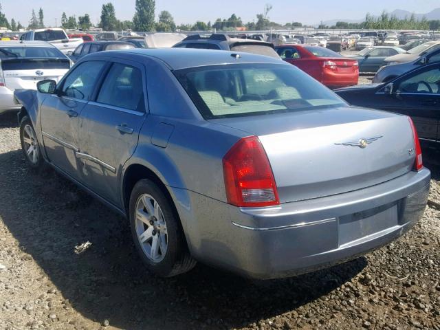 2C3KA53G27H632908 - 2007 CHRYSLER 300 TOURIN SILVER photo 3