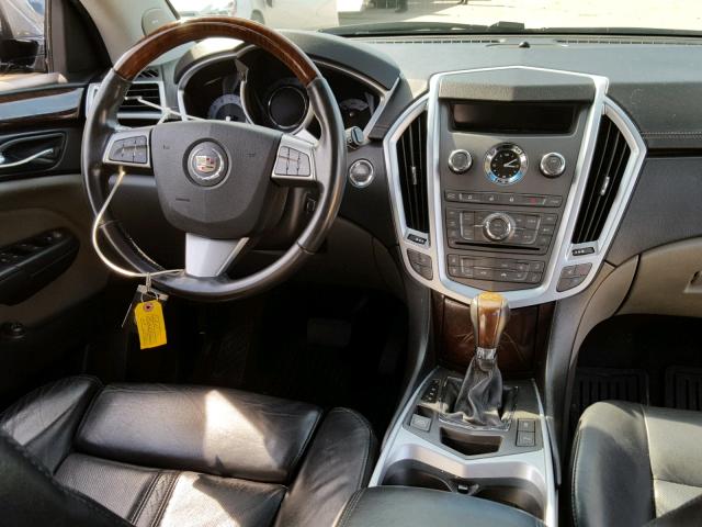 3GYFNEEY6AS530260 - 2010 CADILLAC SRX PERFOR GRAY photo 9