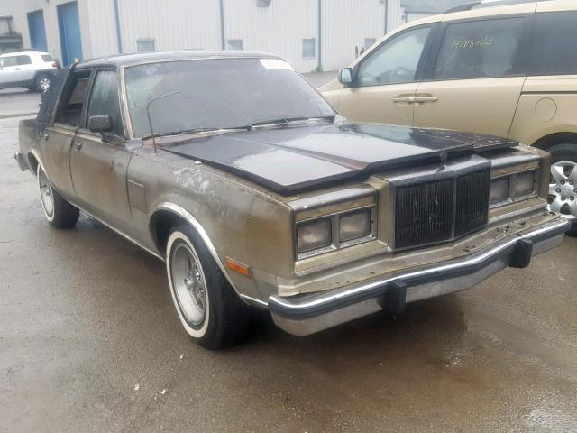 2C3BF66P9DR129546 - 1983 CHRYSLER NEW YORKER SILVER photo 1