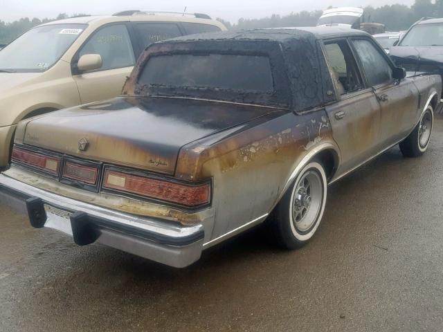 2C3BF66P9DR129546 - 1983 CHRYSLER NEW YORKER SILVER photo 4