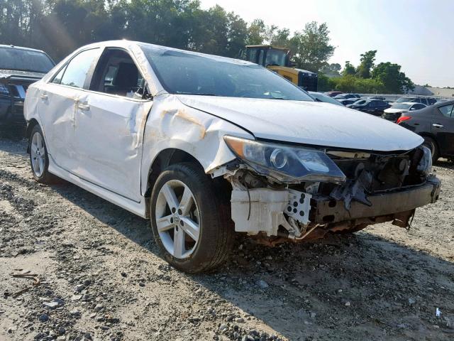 4T1BF1FK5EU817580 - 2014 TOYOTA CAMRY L WHITE photo 1