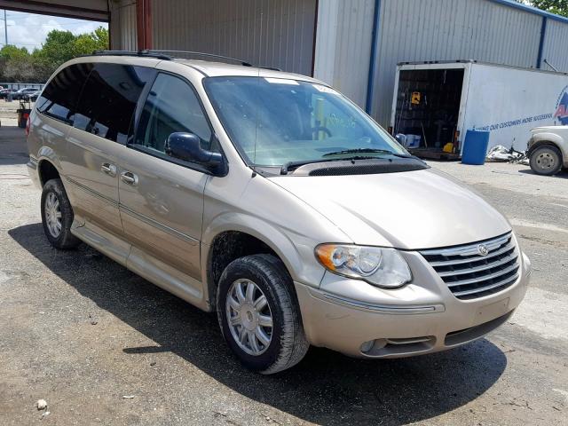 2A4GP54L27R140752 - 2007 CHRYSLER TOWN & COU GOLD photo 1