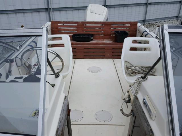 HSX66880F990 - 1990 HYDR BOATW/TRLR WHITE photo 6