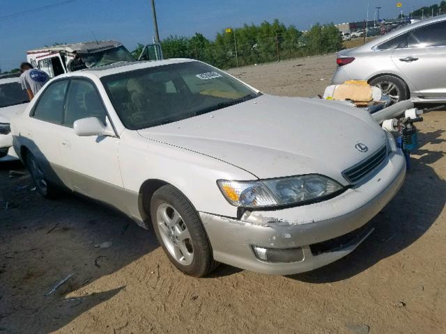 JT8BF28G915110360 - 2001 LEXUS ES 300 WHITE photo 1