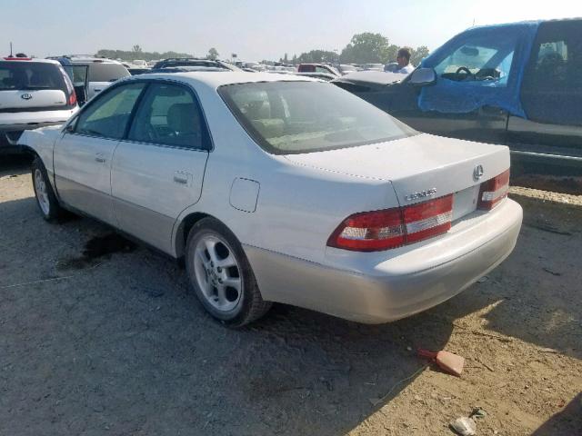 JT8BF28G915110360 - 2001 LEXUS ES 300 WHITE photo 3