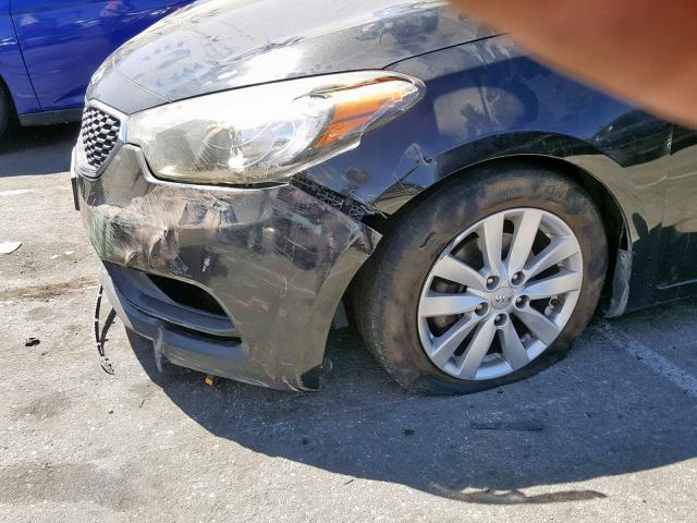 KNAFX4A80E5105209 - 2014 KIA FORTE EX BLACK photo 9