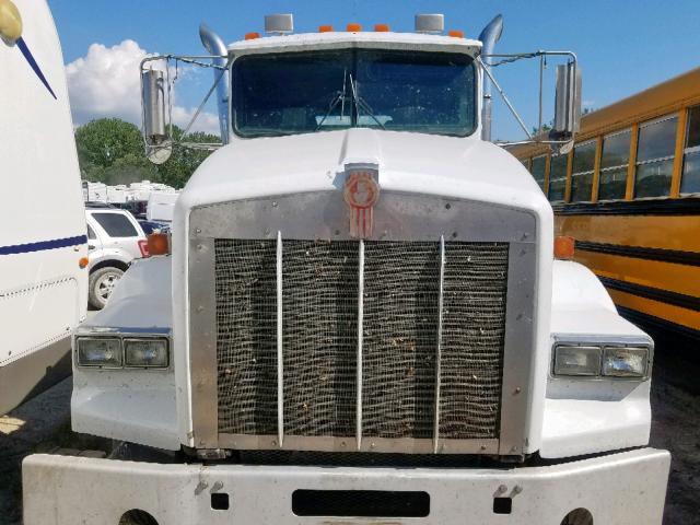 1XKDDB9X2SJ668546 - 1995 KENWORTH CONSTRUCTI WHITE photo 7