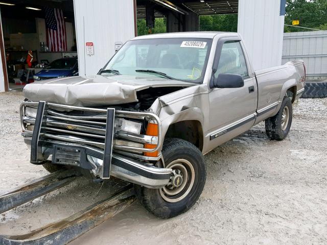 1GCHK34R2YR160217 - 2000 CHEVROLET GMT-400 K3 BEIGE photo 2