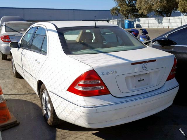 WDBRF61J32F254994 - 2002 MERCEDES-BENZ C 240 WHITE photo 3