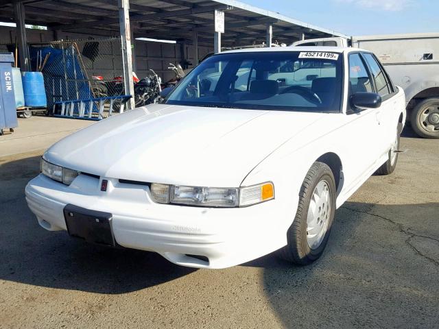 1G3WH52M9VF312192 - 1997 OLDSMOBILE CUTLASS SU WHITE photo 2