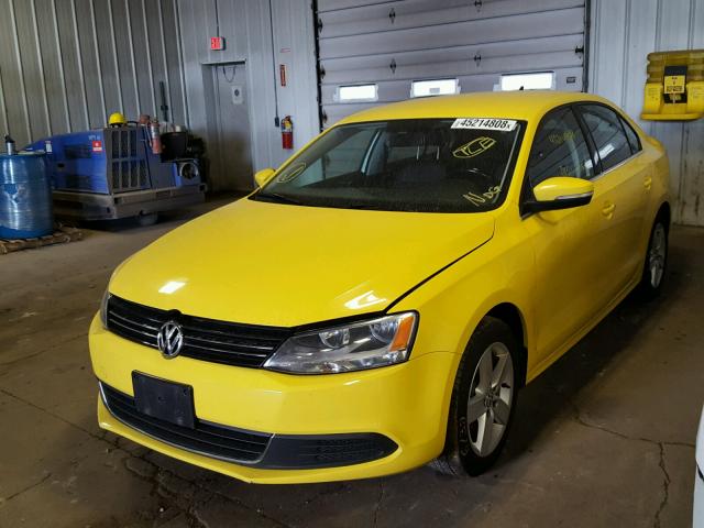 3VWLL7AJ4EM269821 - 2014 VOLKSWAGEN JETTA TDI YELLOW photo 2