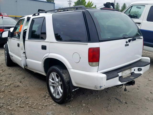 1GNDT13W9X2248803 - 1999 CHEVROLET BLAZER WHITE photo 3