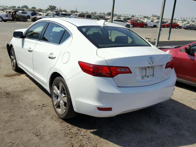 19VDE1F31FE000575 - 2015 ACURA ILX 20 WHITE photo 3