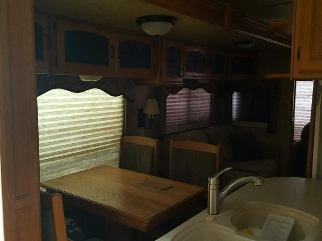 4YDF3402184700153 - 2008 KEYSTONE MONTANA WHITE photo 8