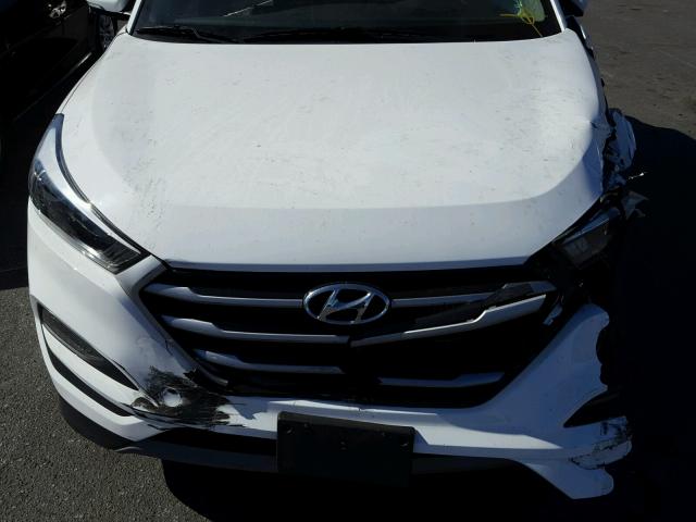 KM8J33A25HU567494 - 2017 HYUNDAI TUCSON LIM WHITE photo 7