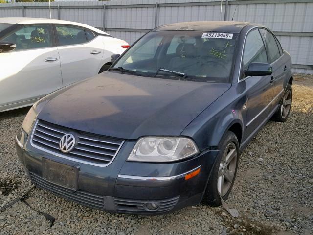 WVWRH63B04P009665 - 2004 VOLKSWAGEN PASSAT GLX BLUE photo 2