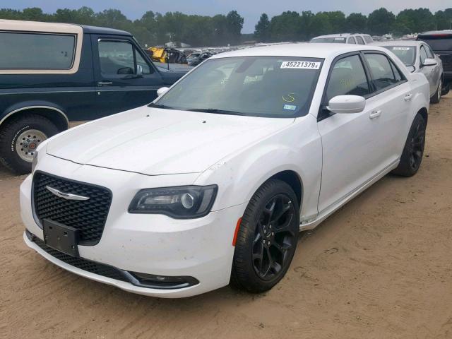 2C3CCABG7KH535981 - 2019 CHRYSLER 300 S WHITE photo 2