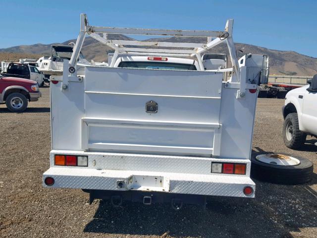 1GDHC24U35E221049 - 2005 GMC SIERRA C25 WHITE photo 6