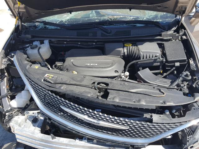 2C4RC1GG6HR703451 - 2017 CHRYSLER PACIFICA L BROWN photo 7