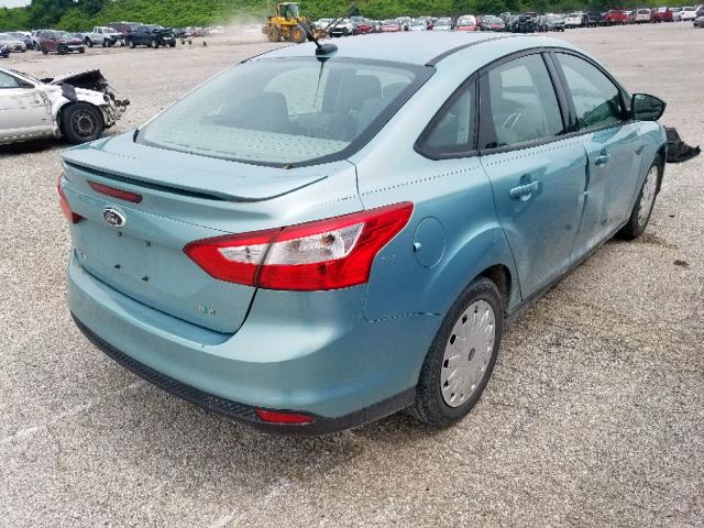 1FAHP3F20CL313115 - 2012 FORD FOCUS SE BLUE photo 4