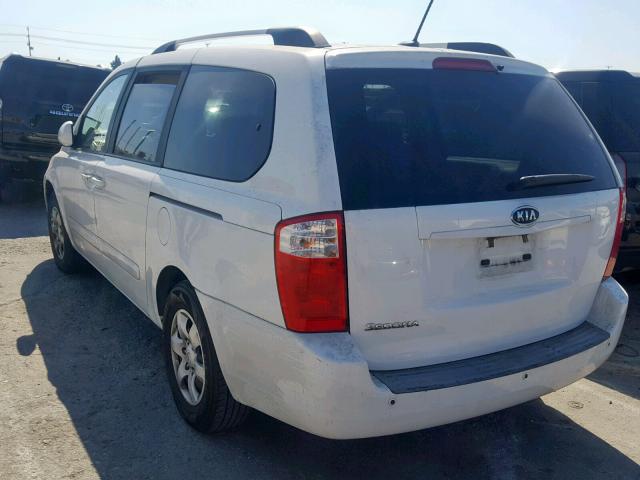 KNDMG4C36A6361371 - 2010 KIA SEDONA LX WHITE photo 3