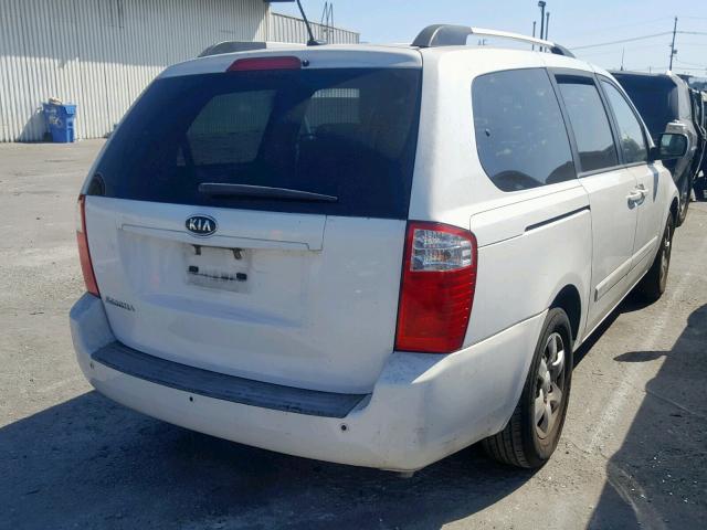 KNDMG4C36A6361371 - 2010 KIA SEDONA LX WHITE photo 4