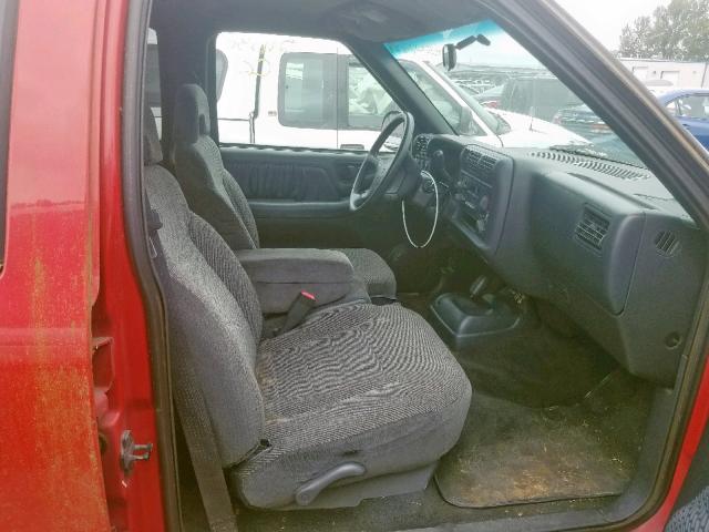 1GNDT13W5T2103039 - 1996 CHEVROLET BLAZER RED photo 5