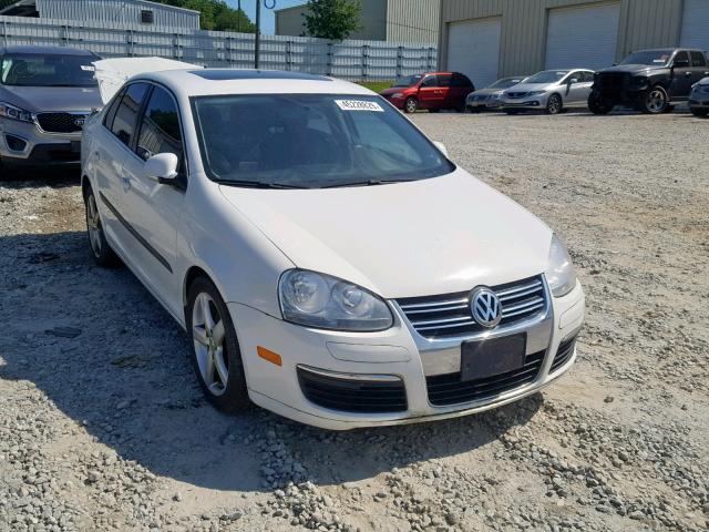 3VWRL8AJ7AM021976 - 2010 VOLKSWAGEN JETTA TDI WHITE photo 1