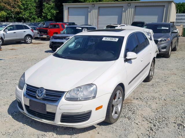 3VWRL8AJ7AM021976 - 2010 VOLKSWAGEN JETTA TDI WHITE photo 2