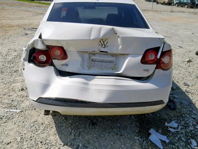 3VWRL8AJ7AM021976 - 2010 VOLKSWAGEN JETTA TDI WHITE photo 9