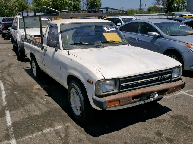 JT4RN34R1C0055435 - 1982 TOYOTA PICKUP 1/2 WHITE photo 1