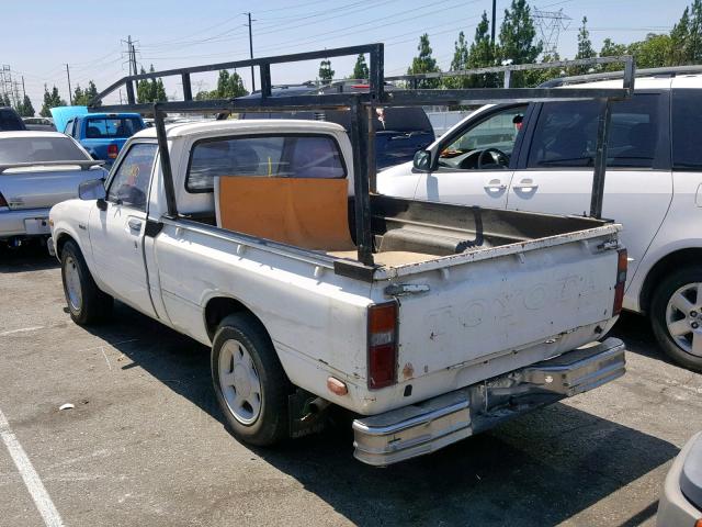 JT4RN34R1C0055435 - 1982 TOYOTA PICKUP 1/2 WHITE photo 3