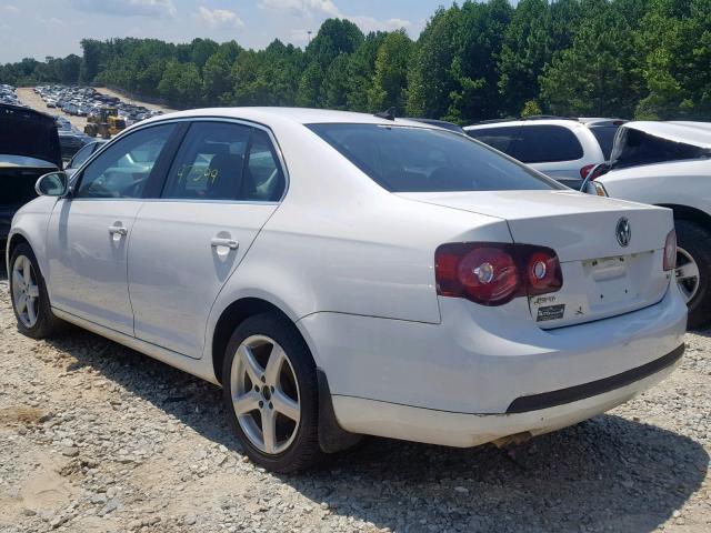 3VWRL7AJ0AM057941 - 2010 VOLKSWAGEN JETTA TDI WHITE photo 3