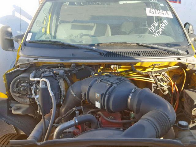 3FRWF65H48V072268 - 2008 FORD F650 SUPER YELLOW photo 7